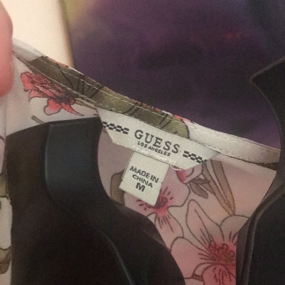 SOLD!!! Guess Flowers blouse built in cami says M runs S - Picture 8 of 17